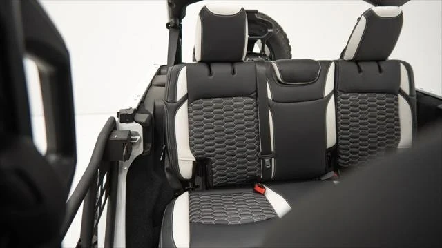 2023 Jeep JL Wrangler - Image 13 of 21