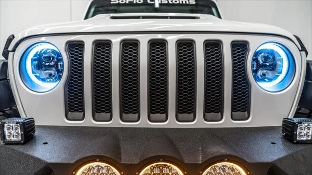 2023 Jeep JL Wrangler - Image 20 of 21