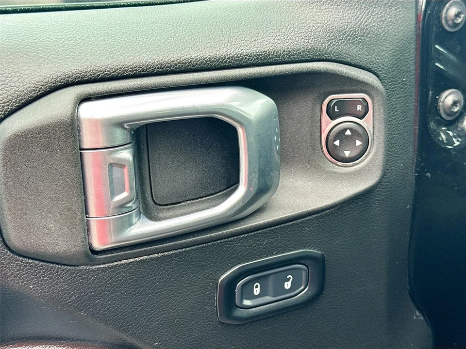 2023 Jeep JL Wrangler - Image 16 of 21
