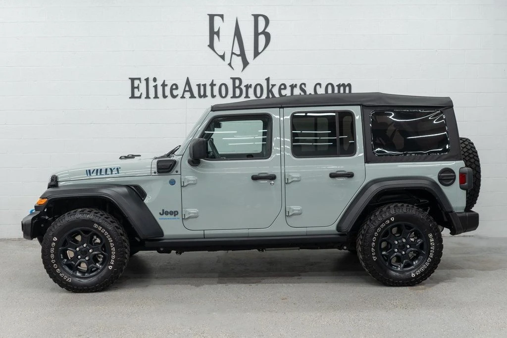 2023 Jeep JL Wrangler - Image 2 of 12
