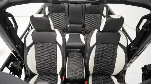 2023 Jeep JL Wrangler - Image 18 of 21