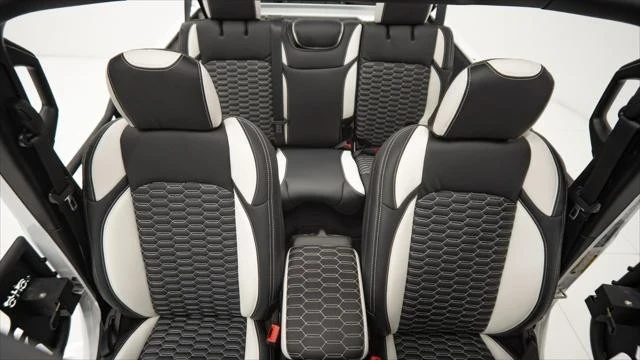 2023 Jeep JL Wrangler - Image 16 of 21