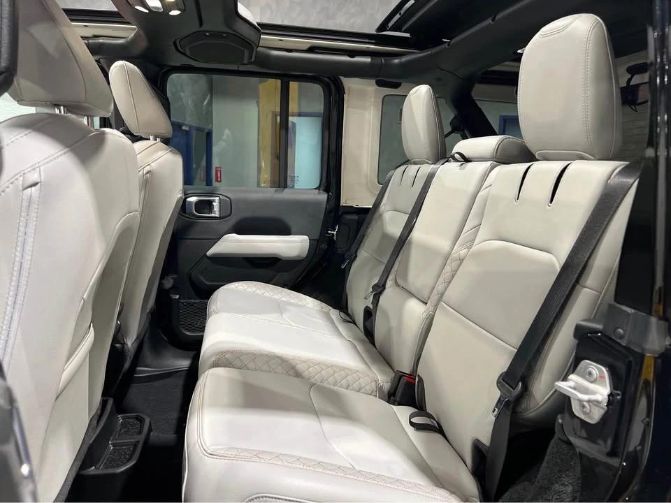 2023 Jeep JL Wrangler - Image 12 of 13