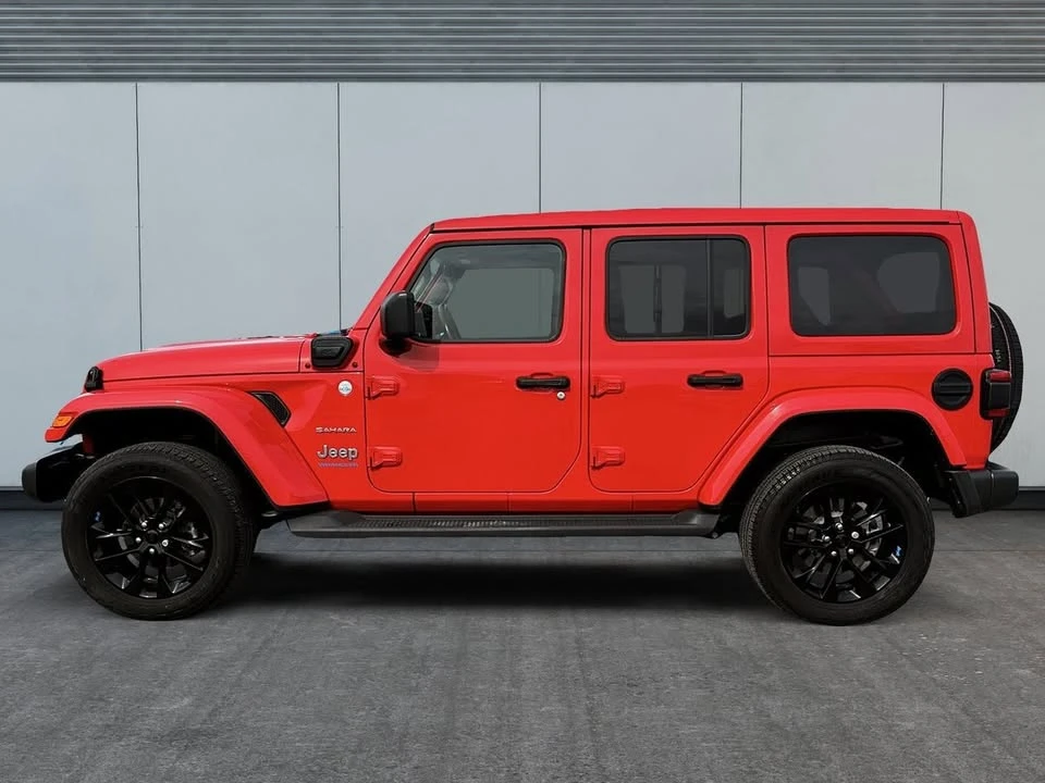 2023 Jeep JL Wrangler - Image 5 of 10