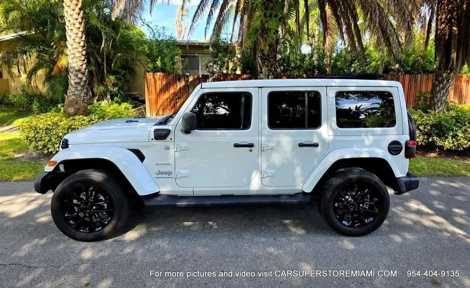 2023 Jeep JL Wrangler - Image 13 of 20