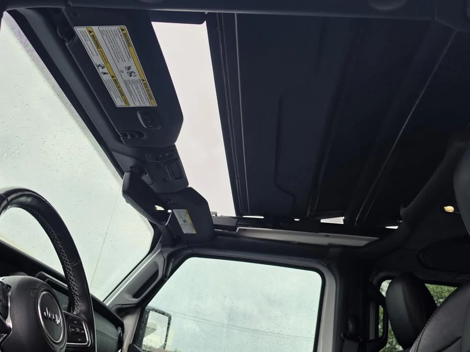 2023 Jeep JL Wrangler - Image 8 of 10