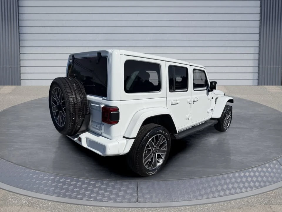 2023 Jeep JL Wrangler - Image 5 of 10