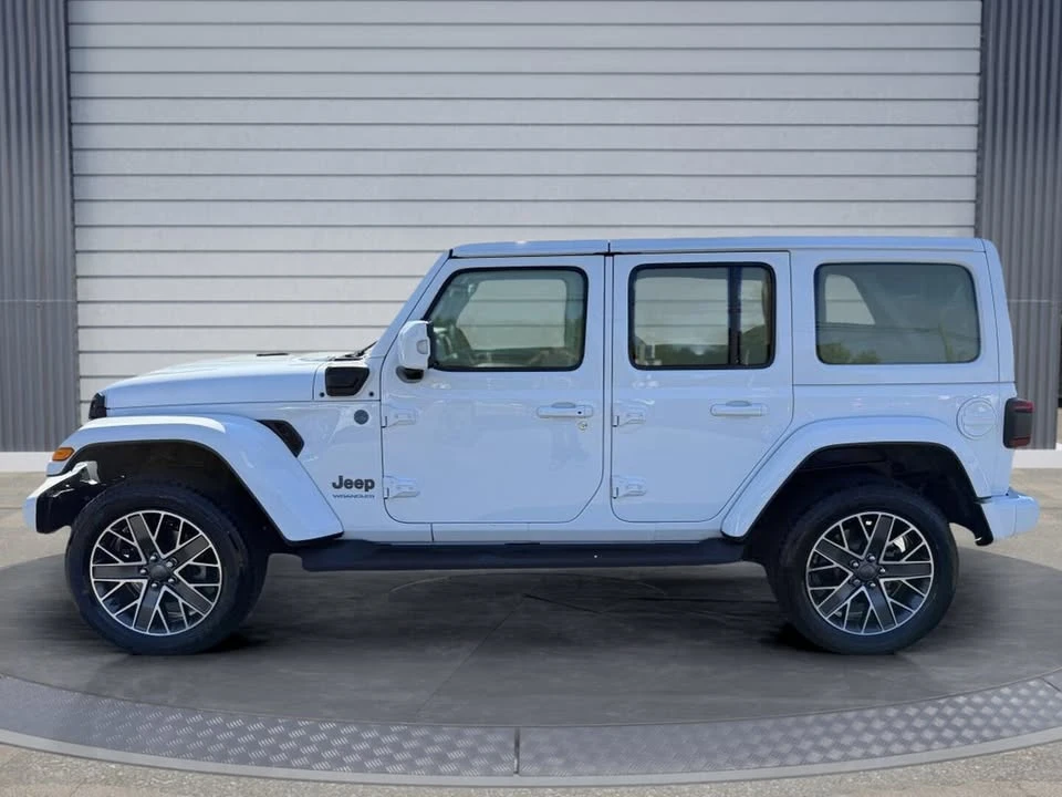 2023 Jeep JL Wrangler - Image 2 of 10