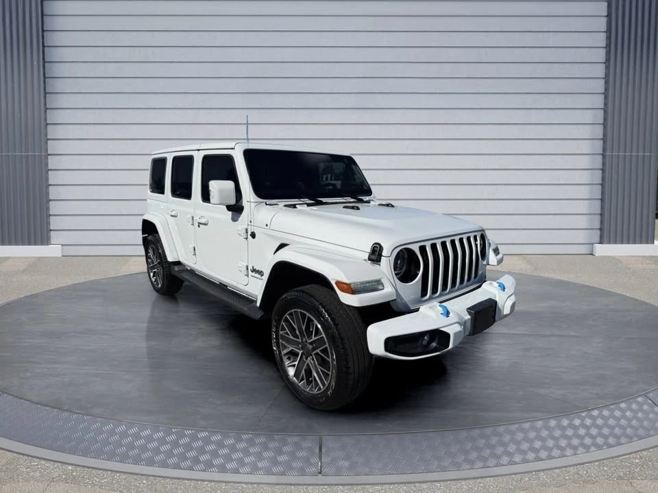 2023 Jeep JL Wrangler - Image 7 of 10