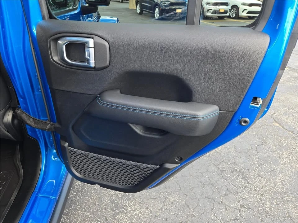 2023 Jeep JL Wrangler - Image 8 of 20