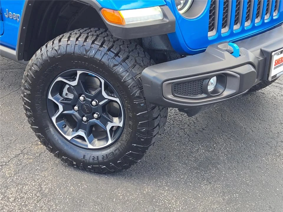 2023 Jeep JL Wrangler - Image 2 of 20