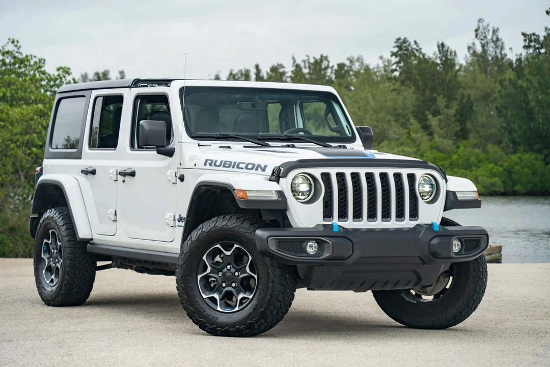 2023 Jeep JL Wrangler - Image 14 of 31