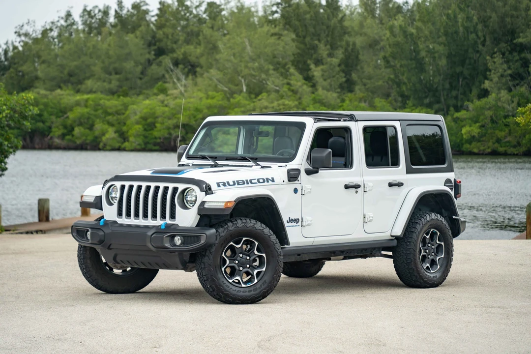 2023 Jeep JL Wrangler - Image 5 of 31