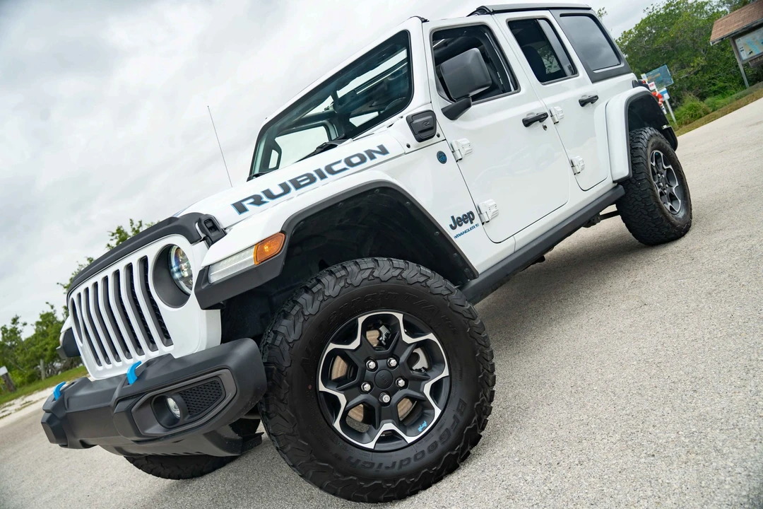2023 Jeep JL Wrangler - Image 26 of 31