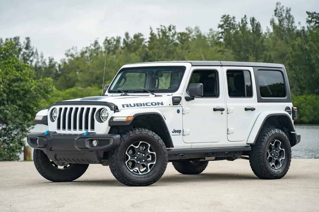 2023 Jeep JL Wrangler - Image 8 of 31
