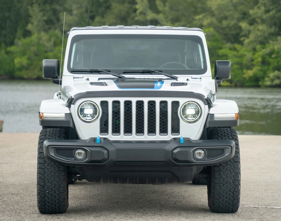 2023 Jeep JL Wrangler - Image 9 of 31