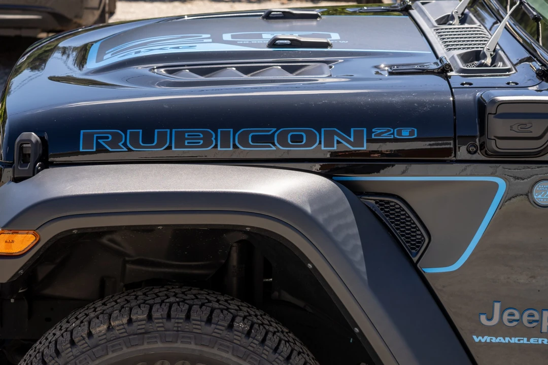 2023 Jeep JL Wrangler - Image 26 of 31