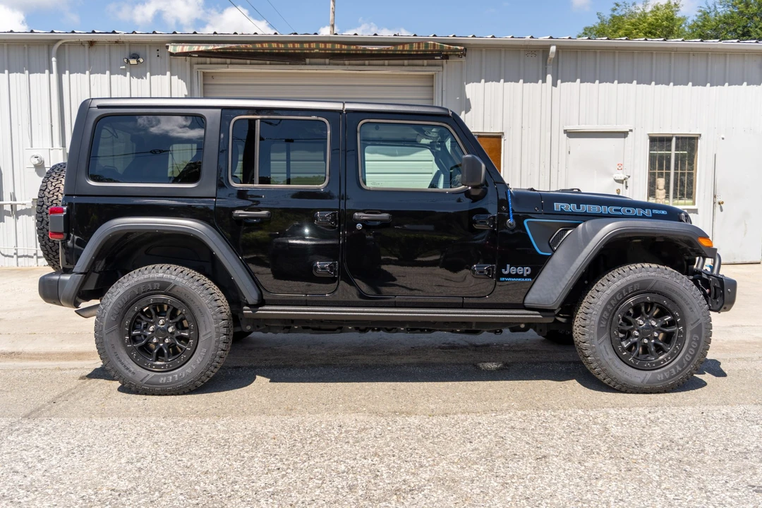 2023 Jeep JL Wrangler - Image 6 of 31