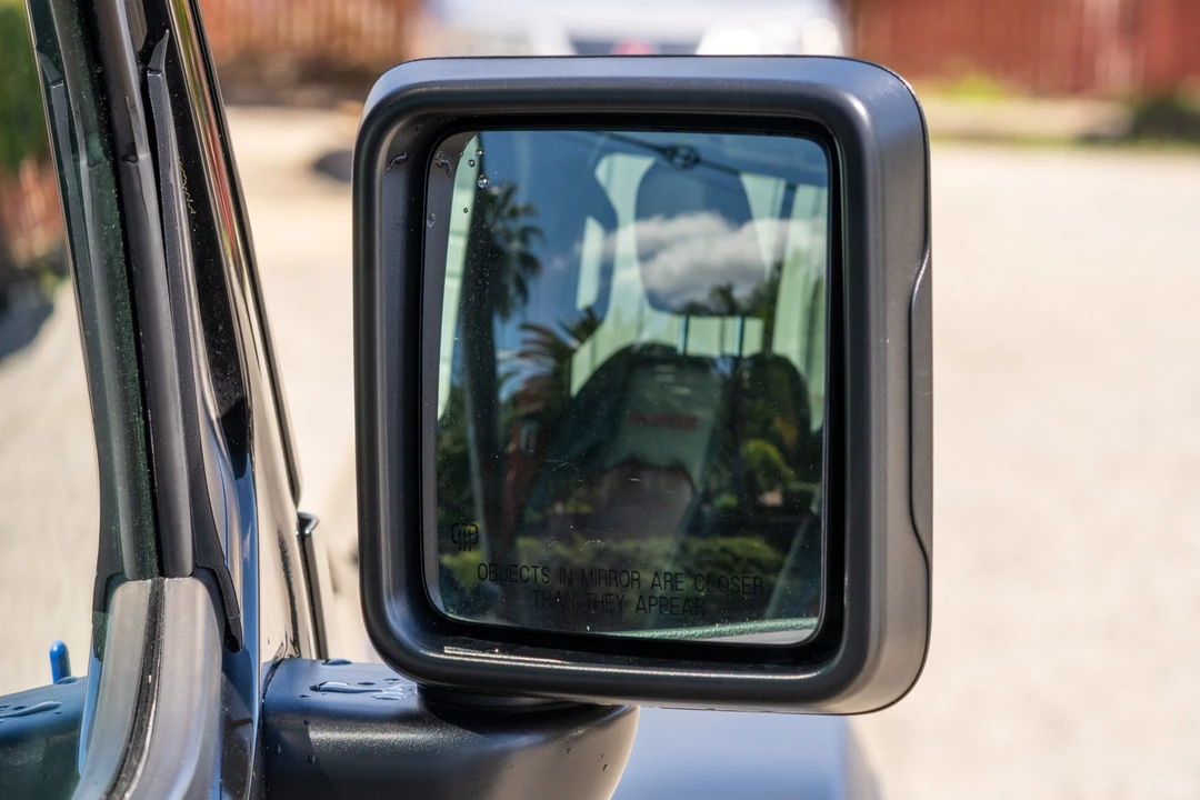 2023 Jeep JL Wrangler - Image 25 of 31
