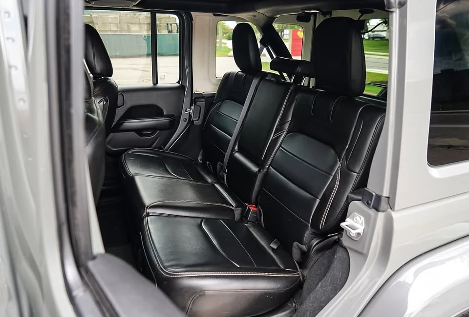 2023 Jeep JL Wrangler - Image 8 of 8