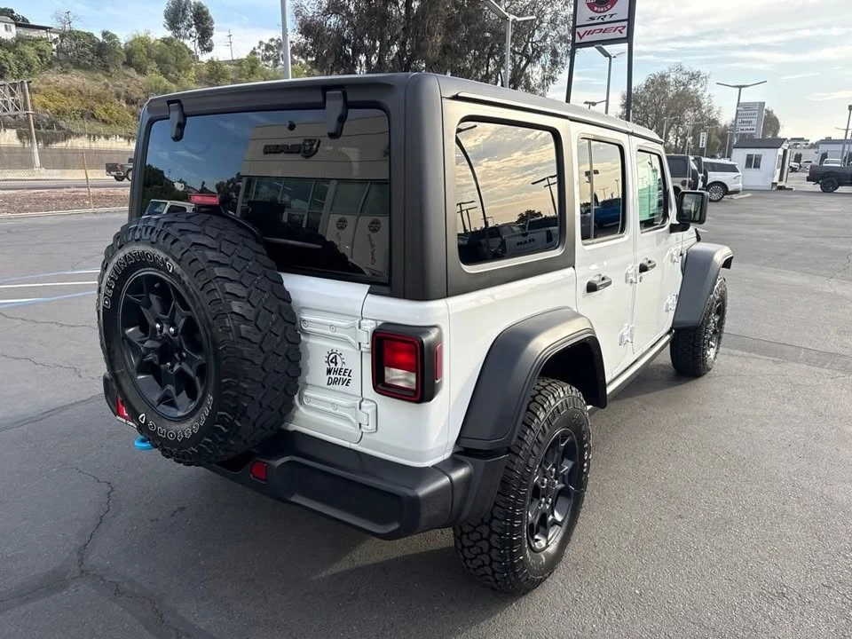2023 Jeep JL Wrangler - Image 8 of 12