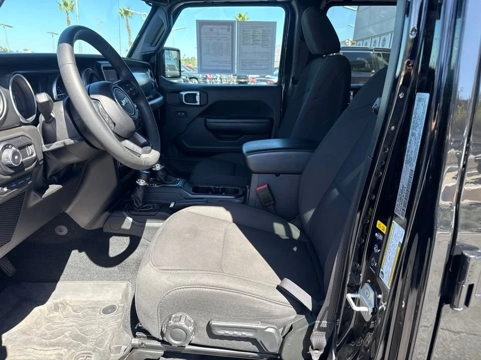 2023 Jeep JL Wrangler - Image 15 of 19