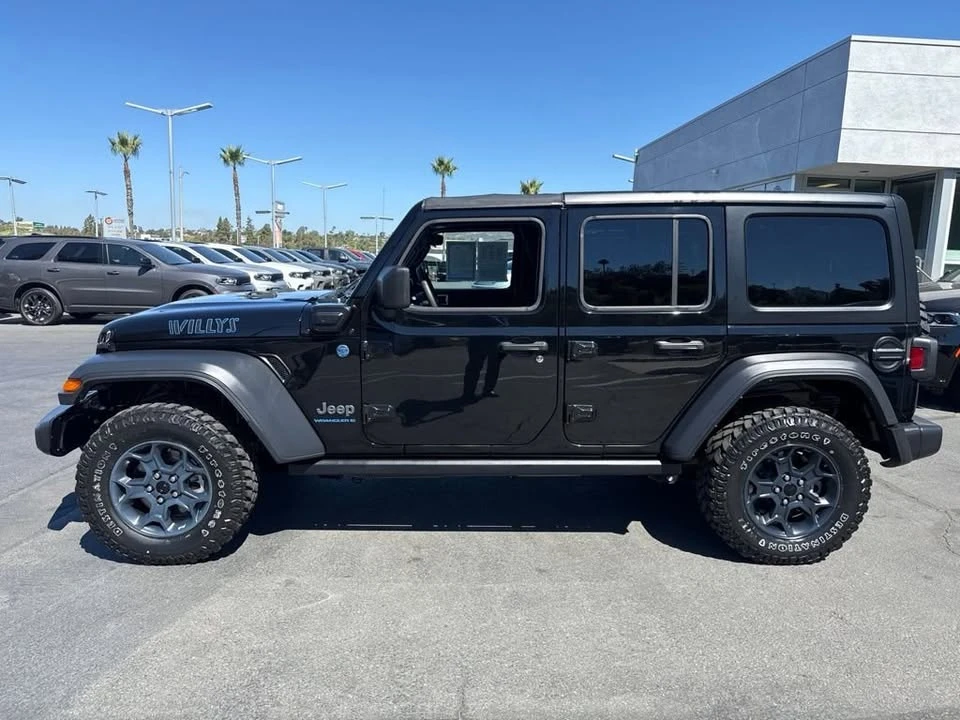 2023 Jeep JL Wrangler - Image 3 of 19