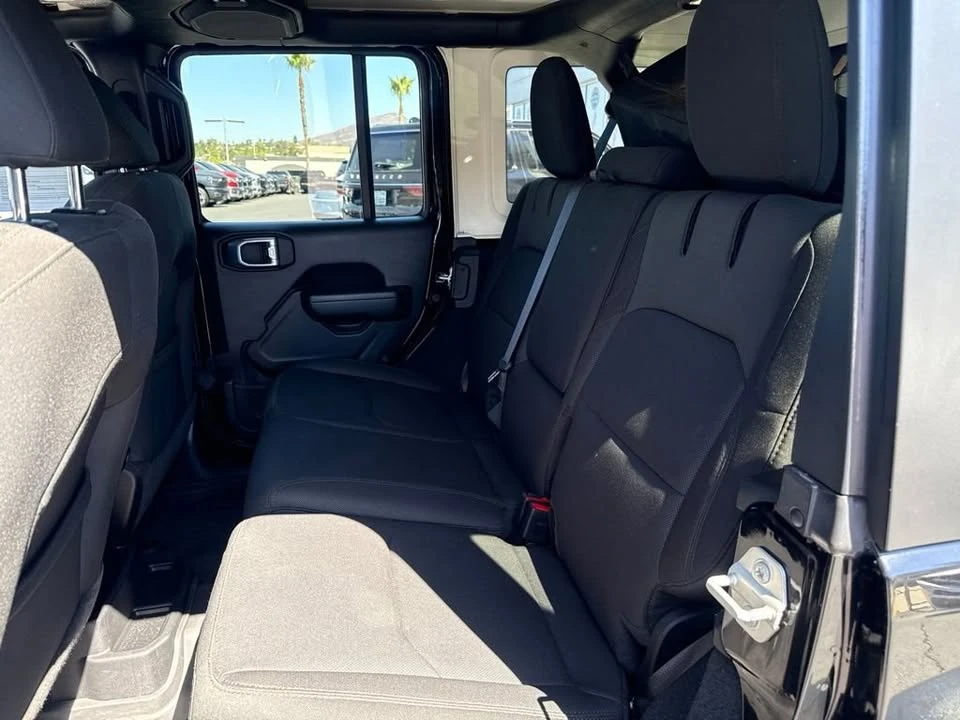 2023 Jeep JL Wrangler - Image 17 of 19