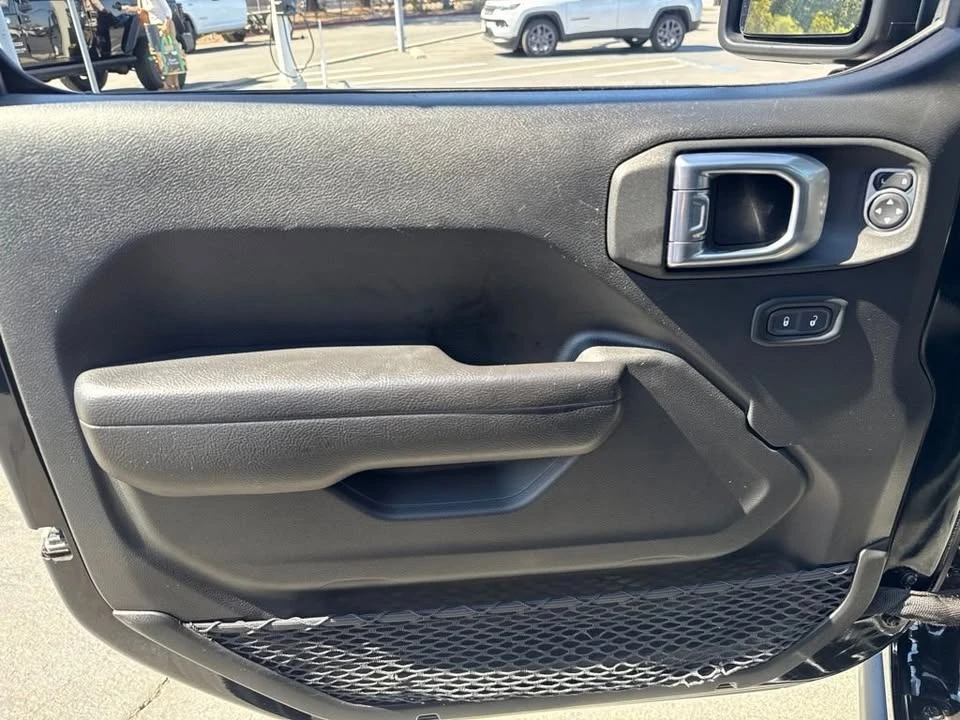 2023 Jeep JL Wrangler - Image 14 of 19