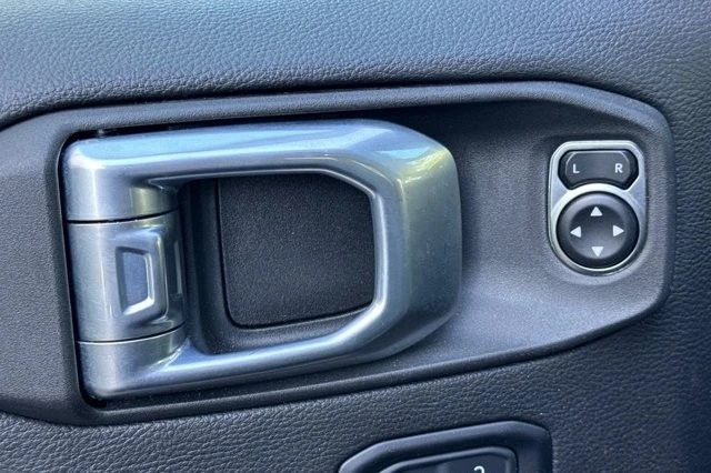 2023 Jeep JL Wrangler - Image 11 of 12