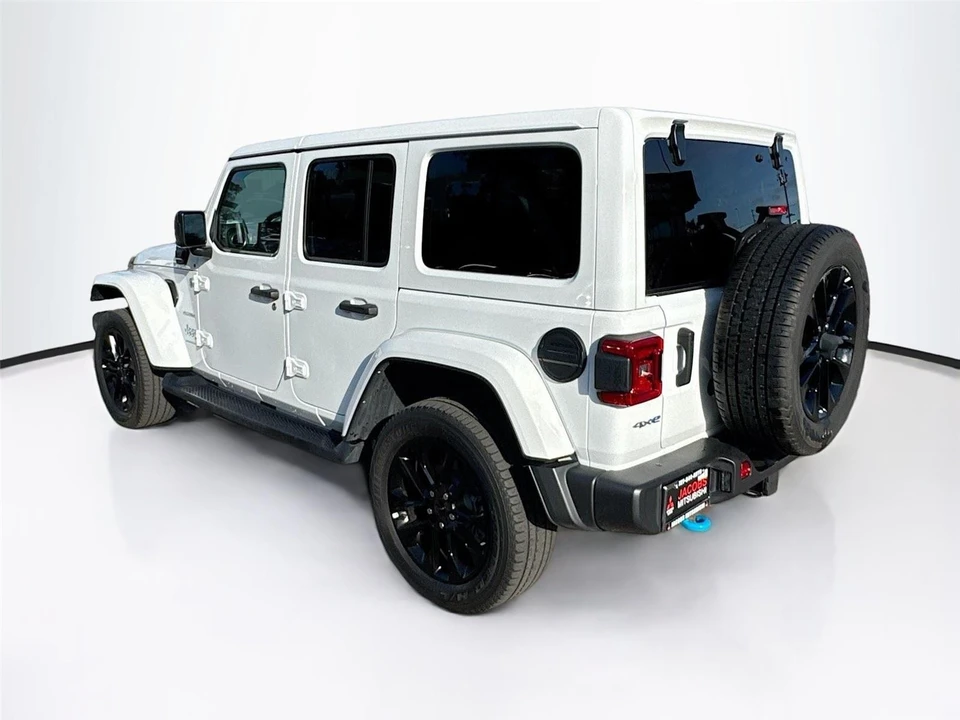 2023 Jeep JL Wrangler - Image 5 of 16