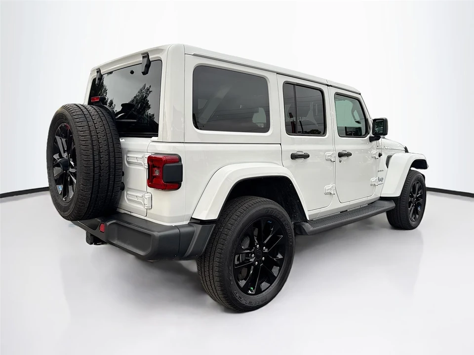 2023 Jeep JL Wrangler - Image 7 of 21