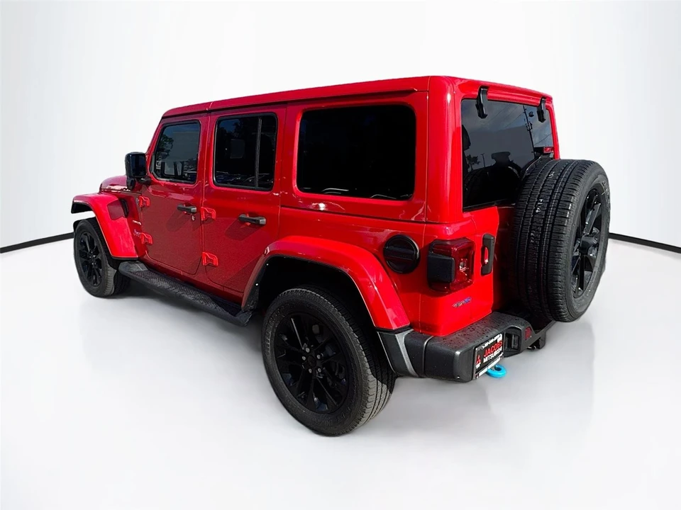 2023 Jeep JL Wrangler - Image 5 of 13