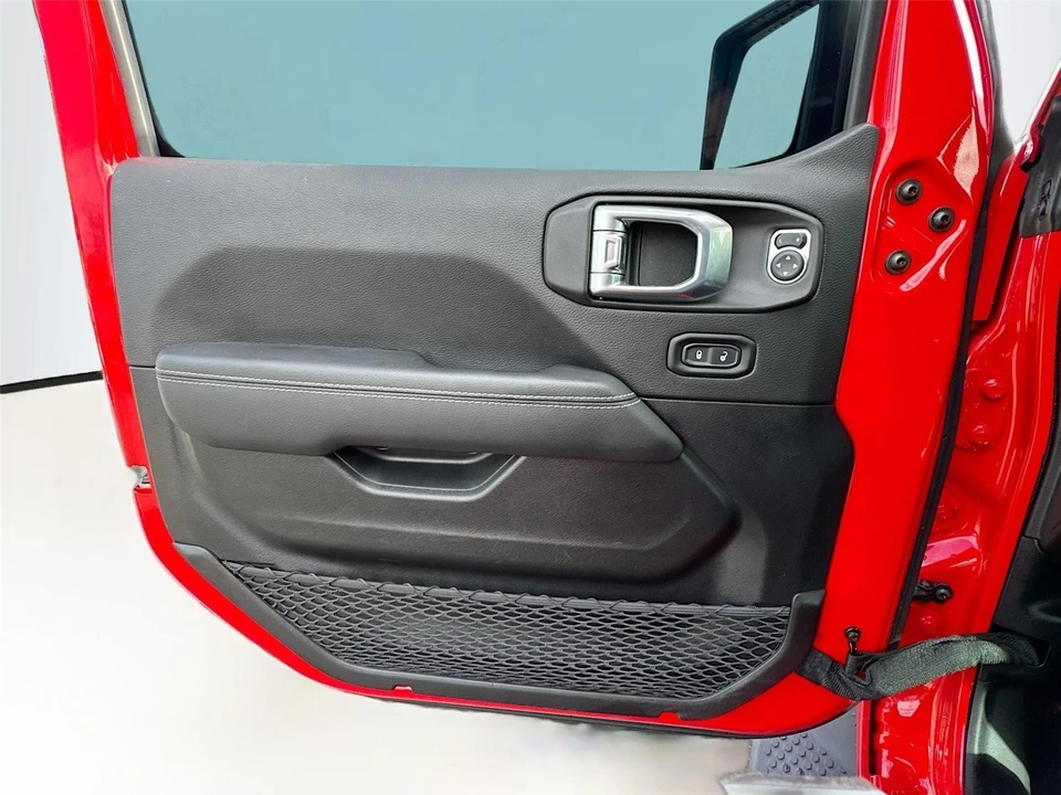 2023 Jeep JL Wrangler - Image 16 of 21