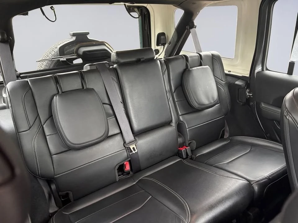 2023 Jeep JL Wrangler - Image 17 of 20