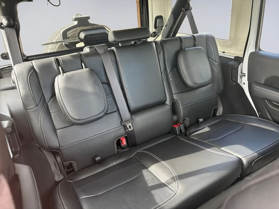 2023 Jeep JL Wrangler - Image 18 of 20