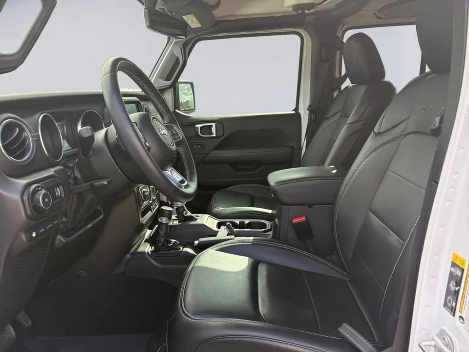 2023 Jeep JL Wrangler - Image 12 of 20