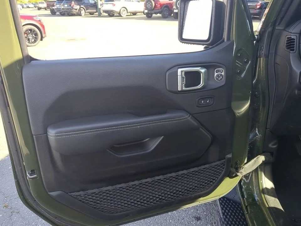 2023 Jeep JL Wrangler - Image 12 of 19