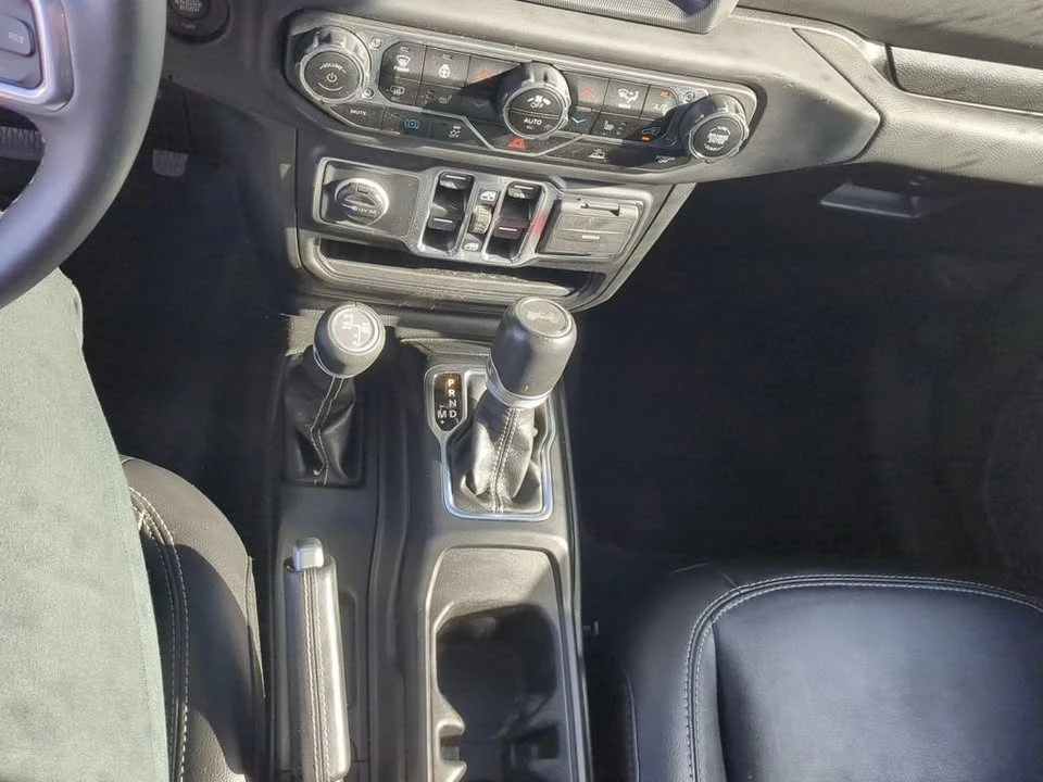2023 Jeep JL Wrangler - Image 13 of 19