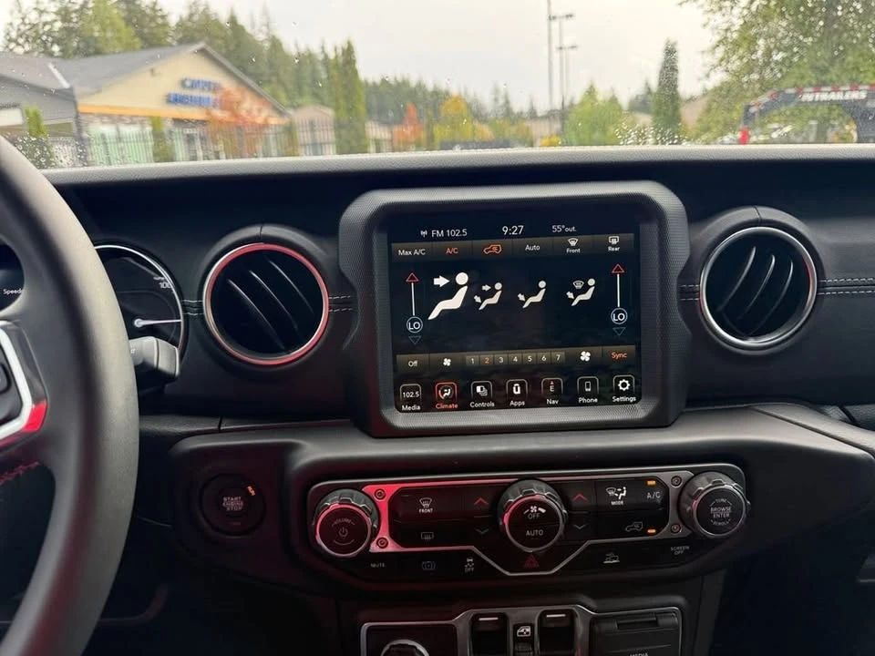 2023 Jeep JL Wrangler - Image 17 of 20