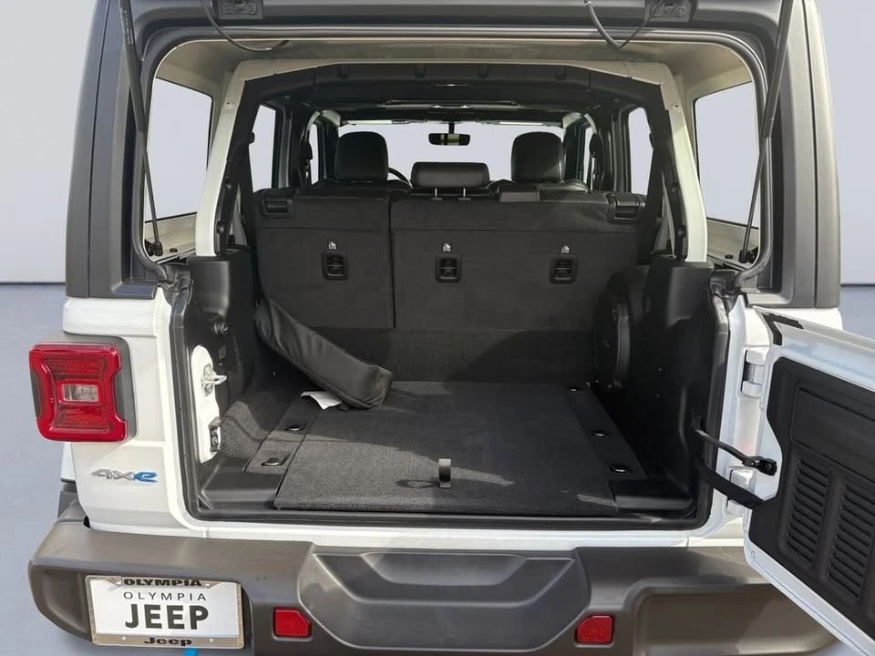 2023 Jeep JL Wrangler - Image 19 of 20