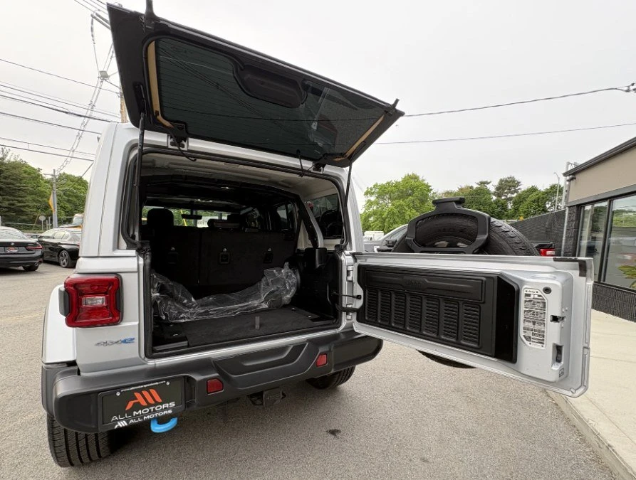 2023 Jeep JL Wrangler - Image 7 of 15