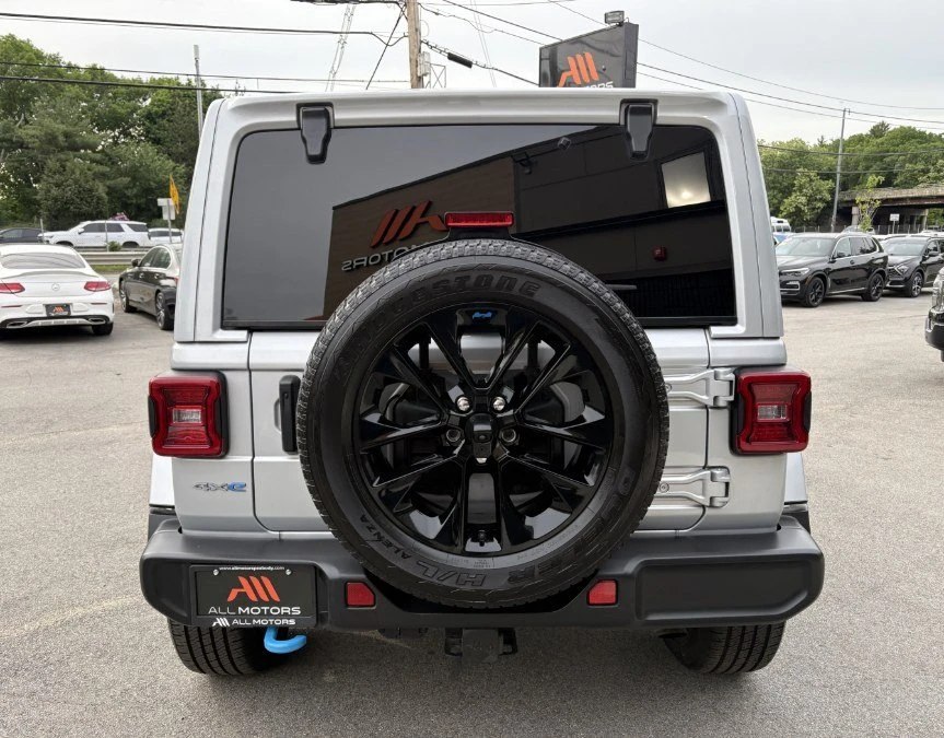 2023 Jeep JL Wrangler - Image 5 of 15