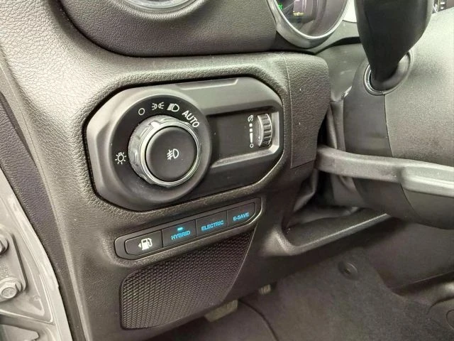 2023 Jeep JL Wrangler - Image 13 of 21