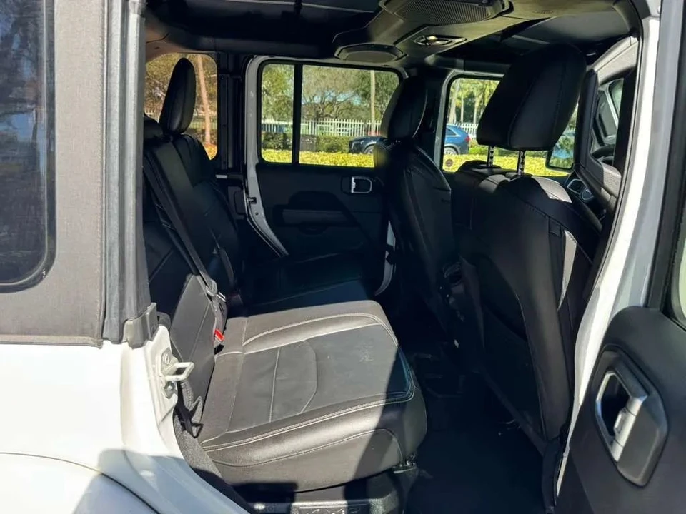 2023 Jeep JL Wrangler - Image 11 of 12