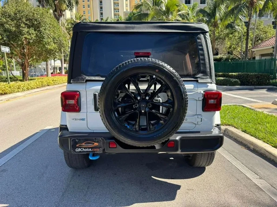 2023 Jeep JL Wrangler - Image 6 of 12