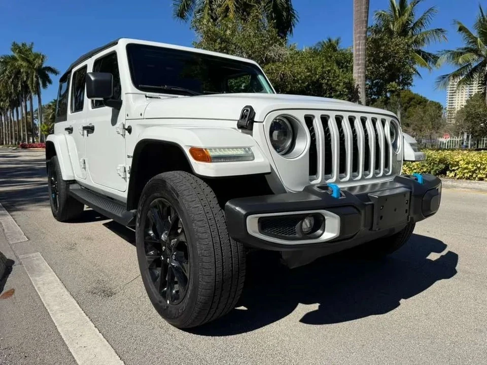 2023 Jeep JL Wrangler - Image 8 of 12