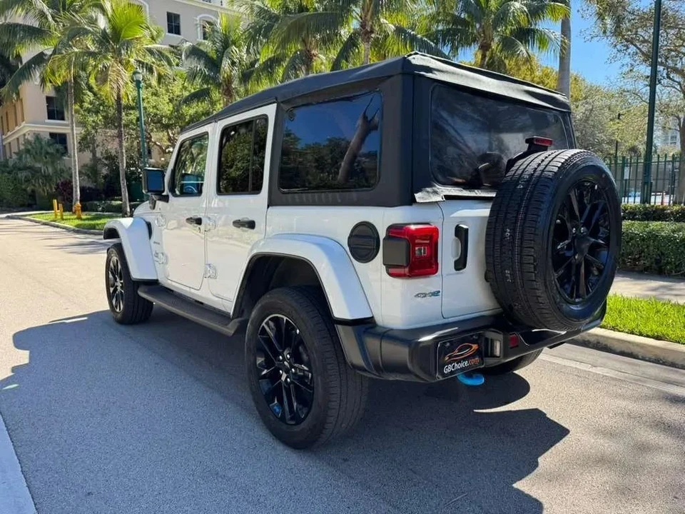 2023 Jeep JL Wrangler - Image 5 of 12