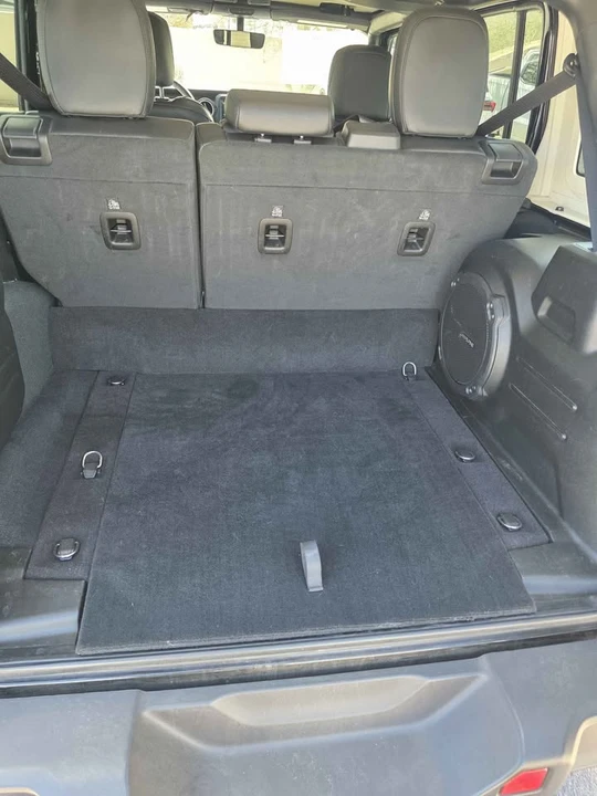 2023 Jeep JL Wrangler - Image 4 of 6