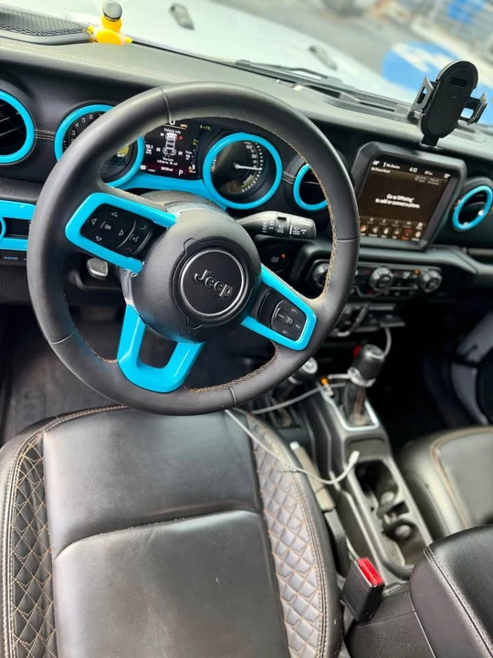 2023 Jeep JL Wrangler - Image 4 of 8